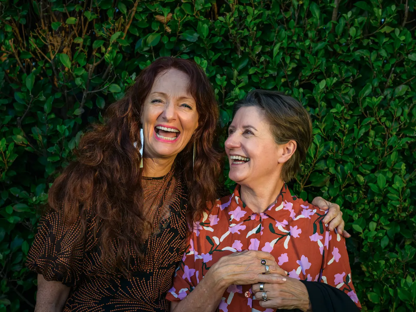 2019-Laureate-Pietra-Brettkelly-and-Annie-Goldson-ONZM-at-the-2024-Auckland-Kotahi-Drinks.png